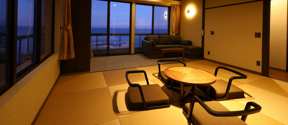 バスルームから富山湾を望むモダン和室