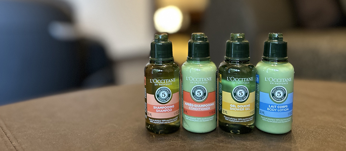 バスルームから富山湾を望むモダン和室